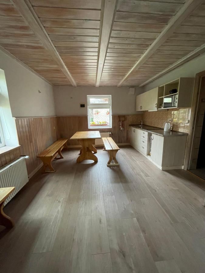 Pulkvedis Guest House Вентспилс Екстериор снимка