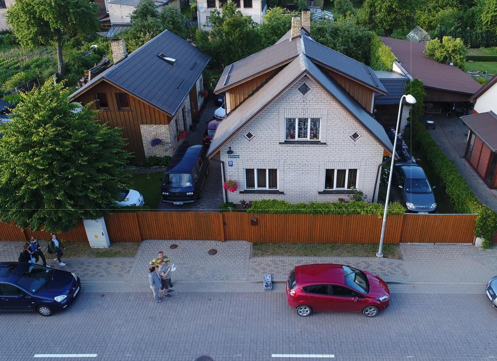 Pulkvedis Guest House Вентспилс Екстериор снимка